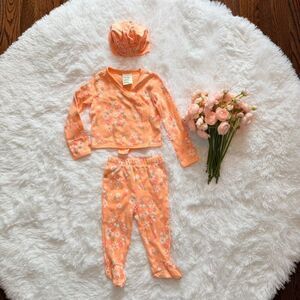 First Impressions 3 Piece Baby Outfit Set 6-9M Floral Footie Pants Hat